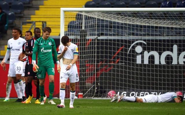  沙尔克04主场告负，德甲豪门重建之路任重道远