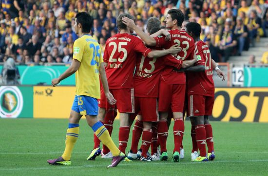  拜仁旧将反戈一击，世界波破门助新东家取胜