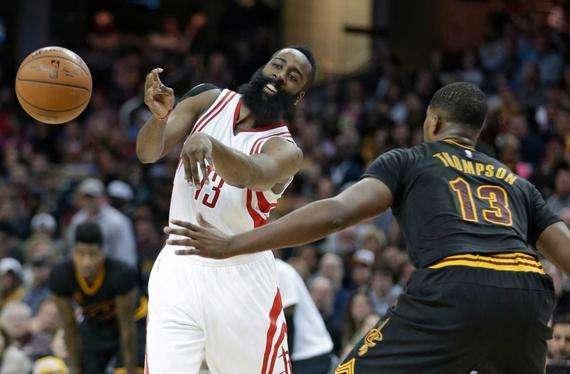  加兰末节独得十七分骑士逆转活塞豪取五连胜